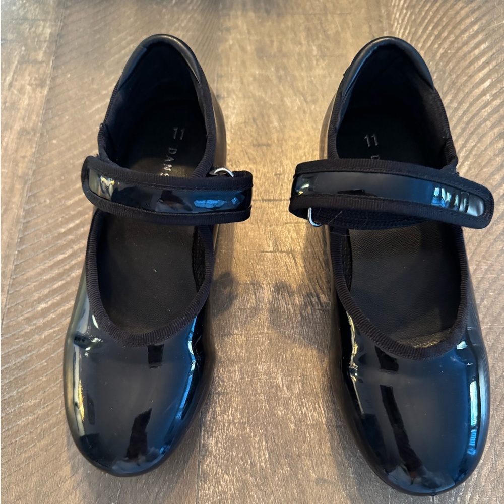 Freestyle Black Patent Kids tap shoes